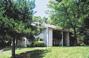 1st image of 899 Woodview Ln