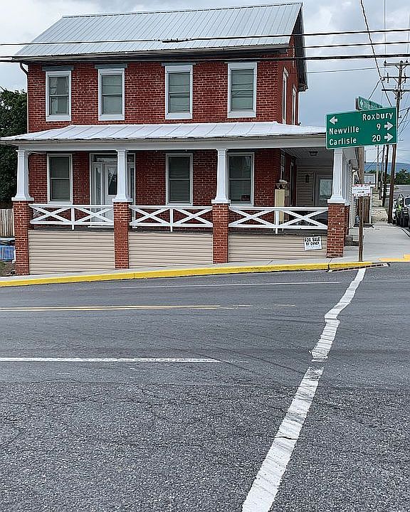 1st image of 101 W Main St