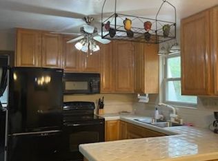 535 Lake No No Rd, Midway, GA 31320