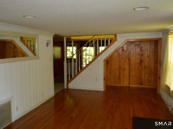 4th image of 281 Hart Street