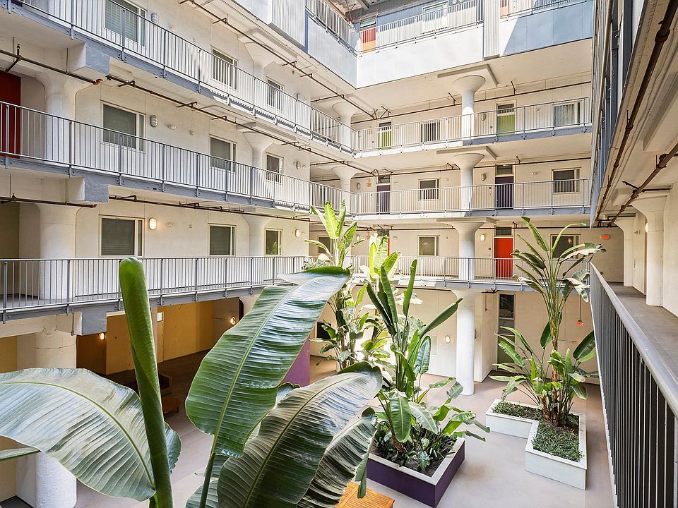 1st image of 200 N San Fernando Rd APT 202