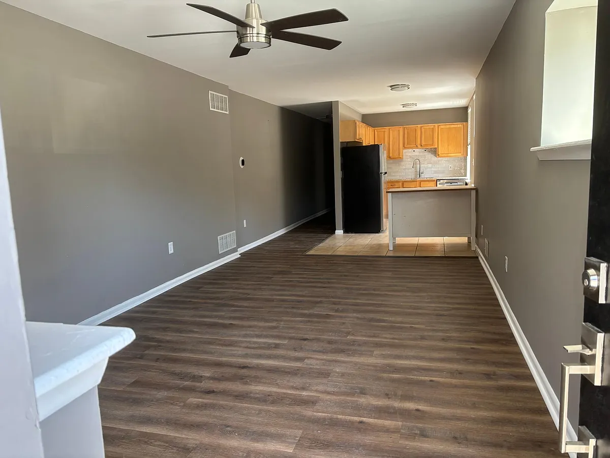 Building Photo - 155 S Robinson St #1