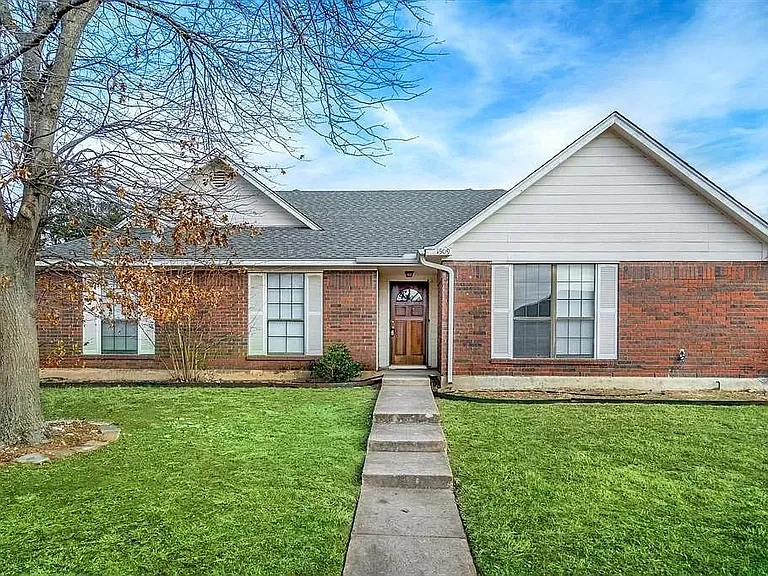 1509 Evergreen Dr — Photo 4