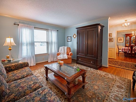 5th image of 782 Cornelia Dr SE