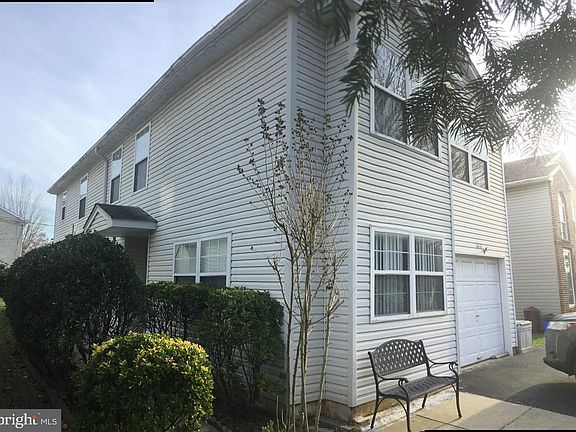 4th image of 8363 NE Algon Ave