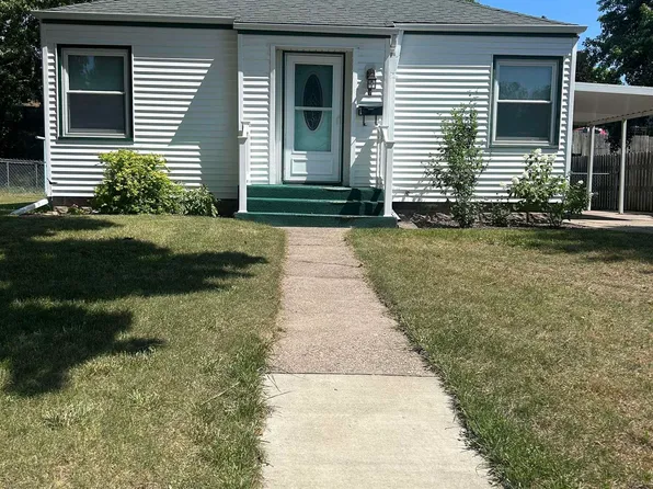7 Storms Ct, Fort Madison, IA 52627