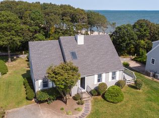 18 Starboard Ln, Mashpee, MA 02649