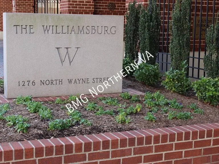1276 N Wayne St #909 — Photo 2