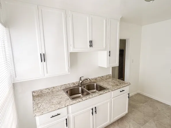 400 S Pacific Ave #404, Glendale, CA 91204