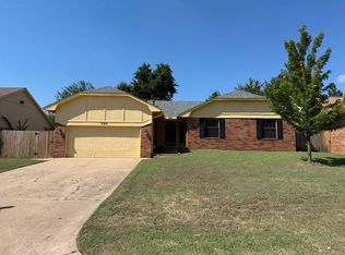 2313 Northwood Ln, Edmond, OK 73013