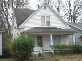 945 W Packard St, Decatur, IL 62522