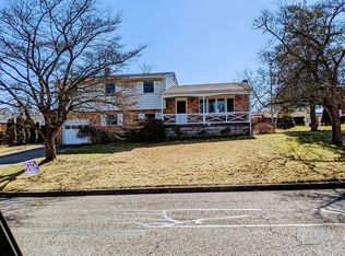 840 Lawrence Dr, Emmaus, PA