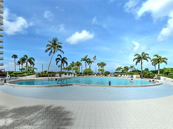 2nd image of 260 SEAVIEW CT #210