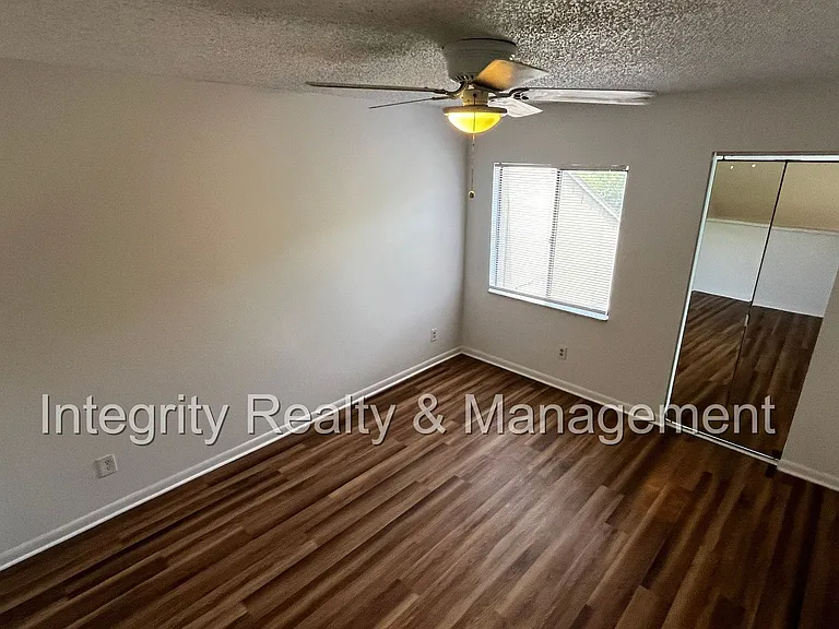8326 Windypine Ln — Photo 2