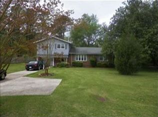1328 Wolf Swamp Rd, Jacksonville, NC 28546