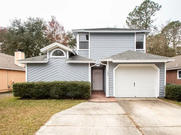 104 Millers Trace Dr, Saint Marys, GA 31558