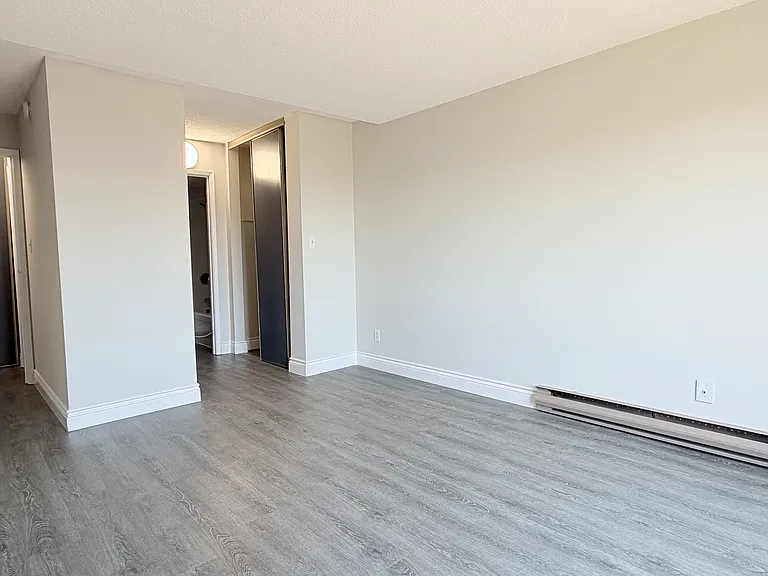 10 Pearl St W #103 — Photo 9
