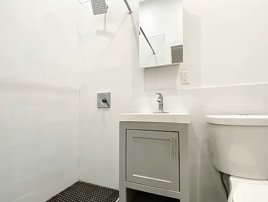 Rented by Voro NYC | media 27