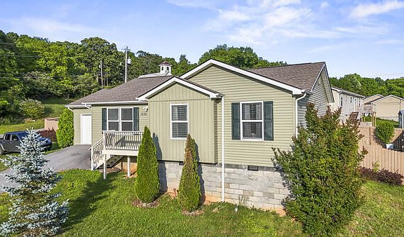 3rd image of 1436 Branner St