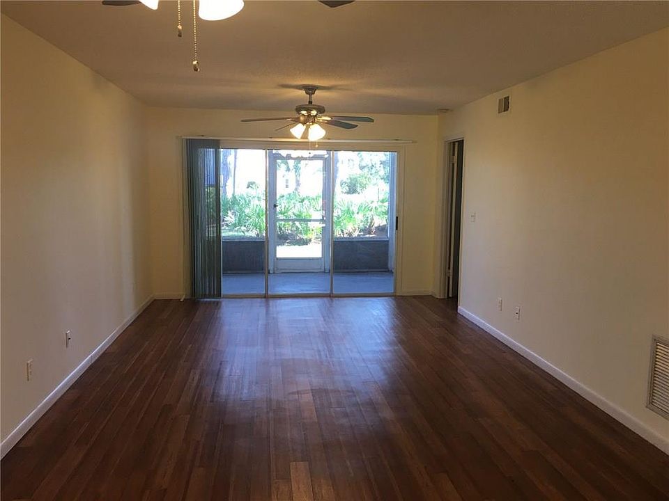 1st image of 5749 Deer Run Dr #1I