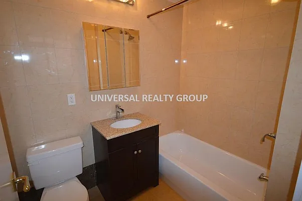 Rented by Universal Realty Group | media 38