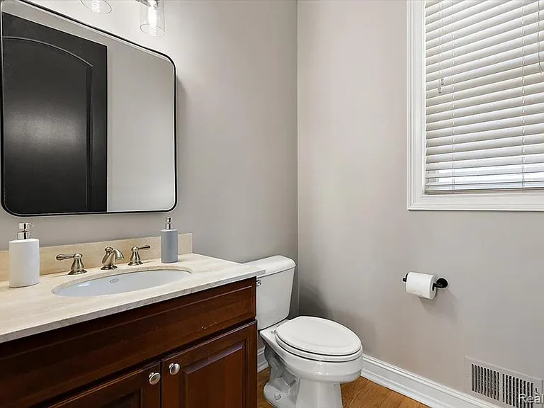 1109 Bennaville Ave — Photo 19