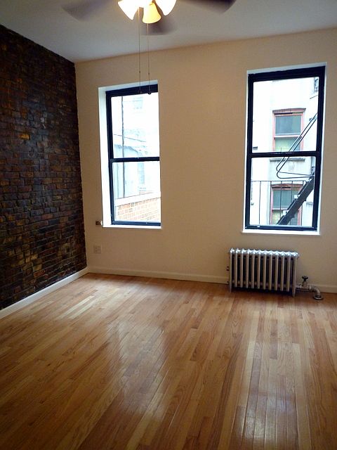 2nd image of 40 Rivington St