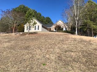 3162 Victoria Place Dr, Loganville, GA 30052