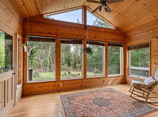 1240 Westmont Dr, Jacksonville, OR 97530