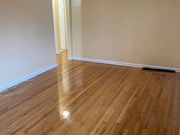 27 Woods Ave #1F — Photo 10