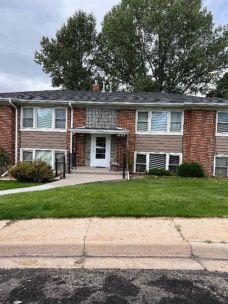 2 bed, 1.0 bath, $1,450 — Photo 1
