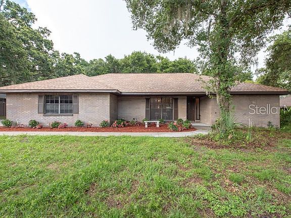 2nd image of 2617 Manor Oak Dr