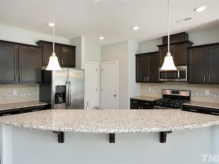 377 Durants Neck Ln — Photo 9