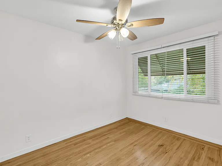 2551 Cumberland Rd — Photo 12