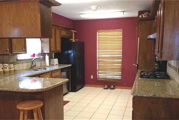 Spacious Kitchen