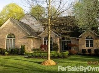 42129 Echo Forest Dr, Canton, MI 48188