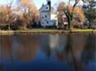 5 Powder House Ln APT 3, Manchester, MA 01944