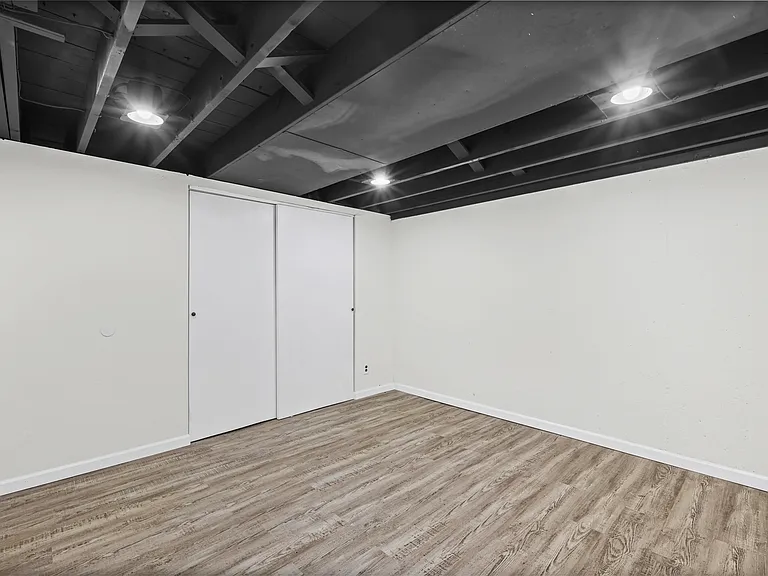 10325 Lookaway Dr — Photo 29