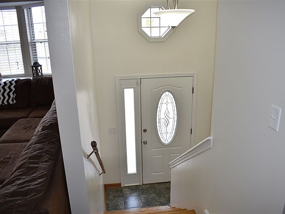 2nd image of 107 Jennings Ct