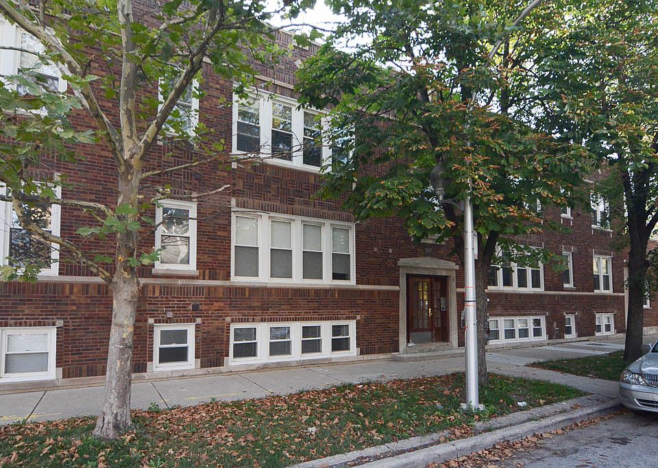 1st image of 3355 N Whipple St #G