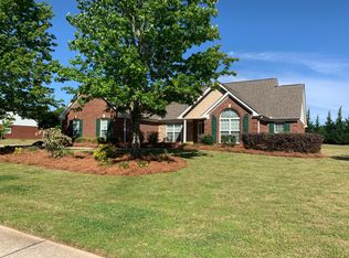 1040 Garnet Trl, Bogart, GA 30622