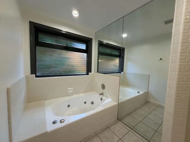 10 Venus Dr — Photo 56