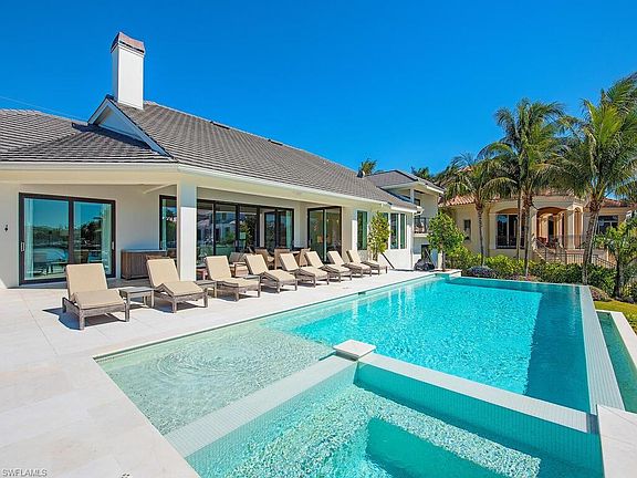 4th image of 440 Spring Line DR