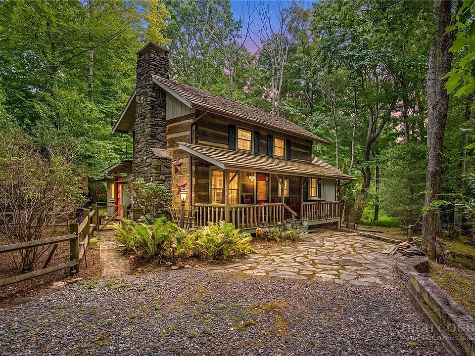 1st image of 216 Stonebridge Lane