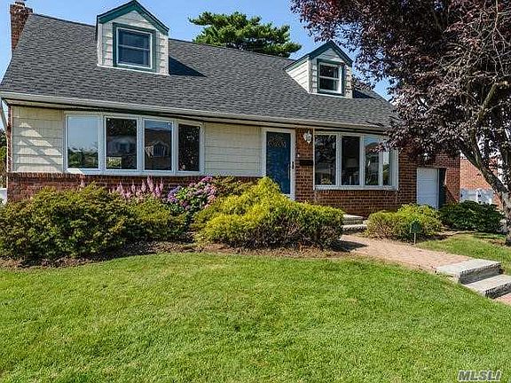 2nd image of 1083 Lydia Dr