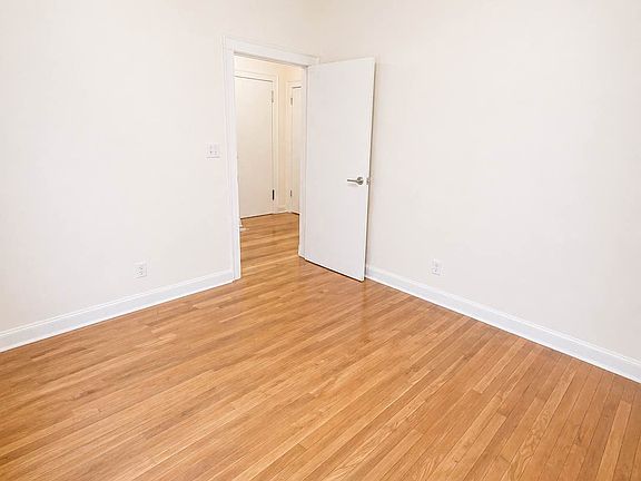 3rd image of 47-31 48th St #2