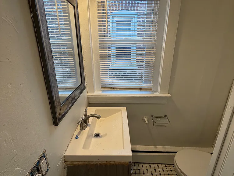 Full Bathroom-outlet covers will be added