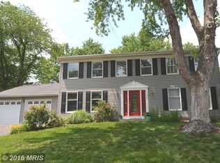 13008 Farthingale Dr, Herndon, VA 20171