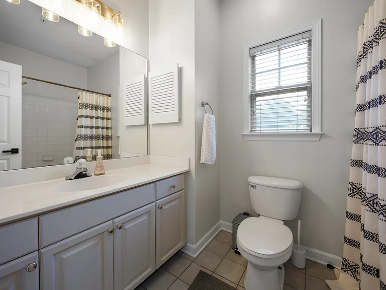 935 Hawthorne Bridge Ct — Photo 28