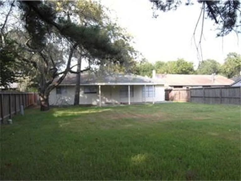 22603 Millgate Dr — Photo 7
